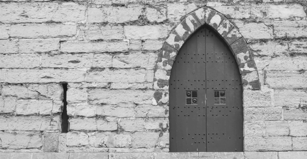 This image of a castle gates illustrates our discussion topic: How domain name services help you to defend against cyberattacks.
