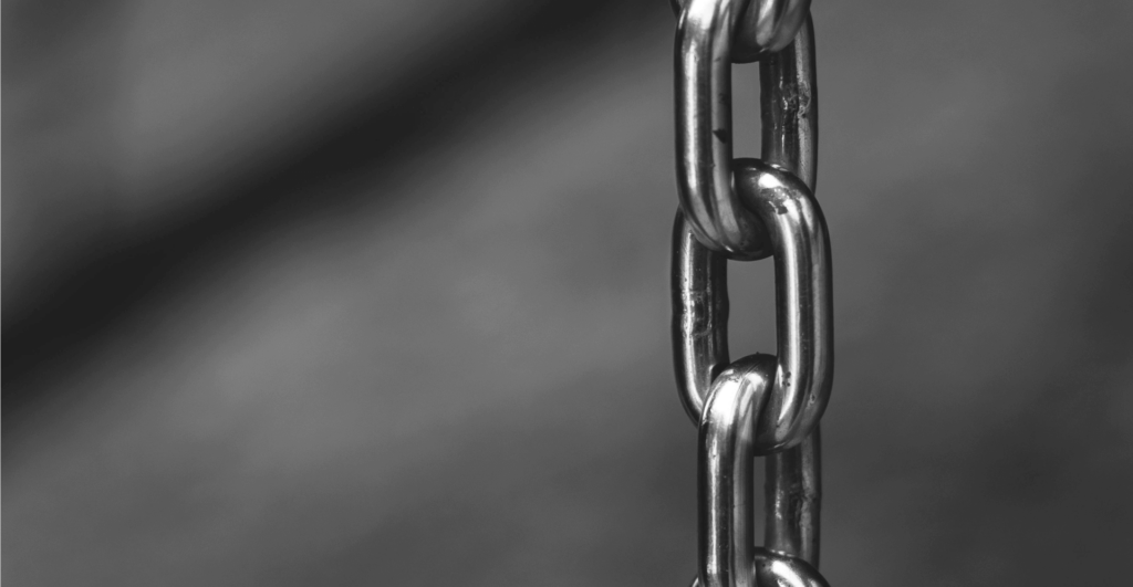This image of a secure vertical chain highlights our discussion topic: Lisa Deegan's insights around proactive cyber threat security.